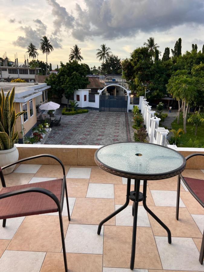 Haika Home Lodge Dar-es-Salaam Eksteriør bilde